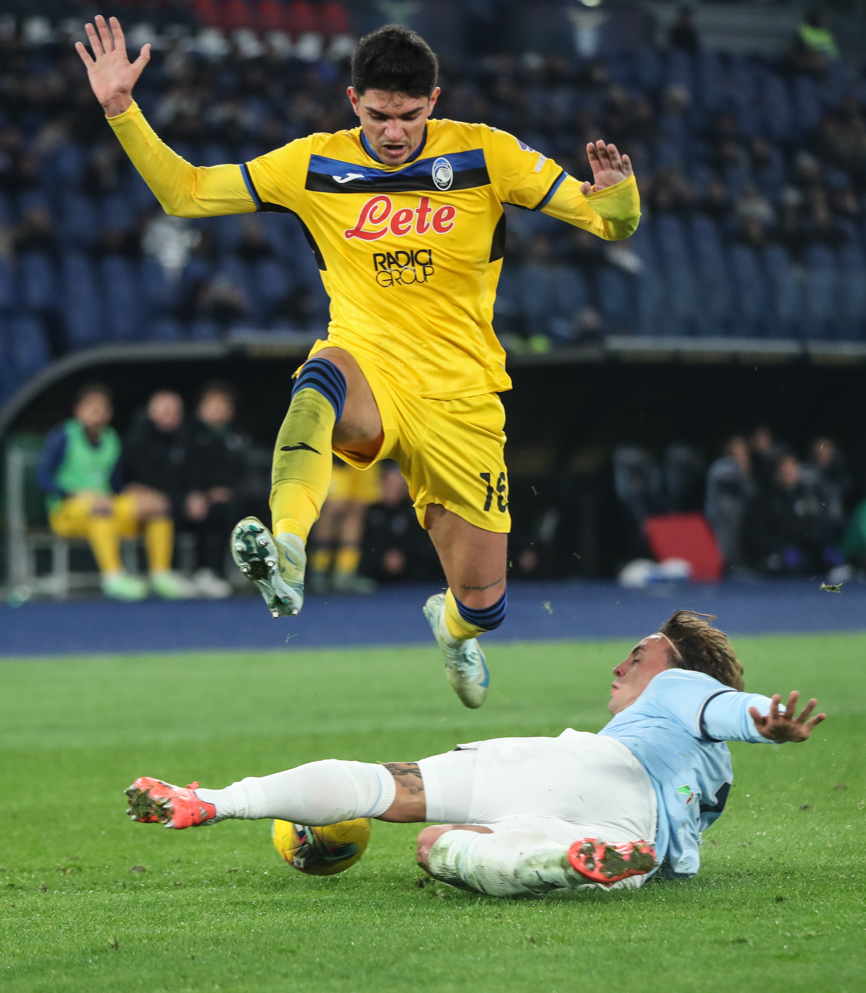 欧超杯倒计时，亚特兰大转会期队长鼓劲，细节引发关注，管理层满意，阵容厚度经受考验(欧超杯2024亚特兰大最新消息)