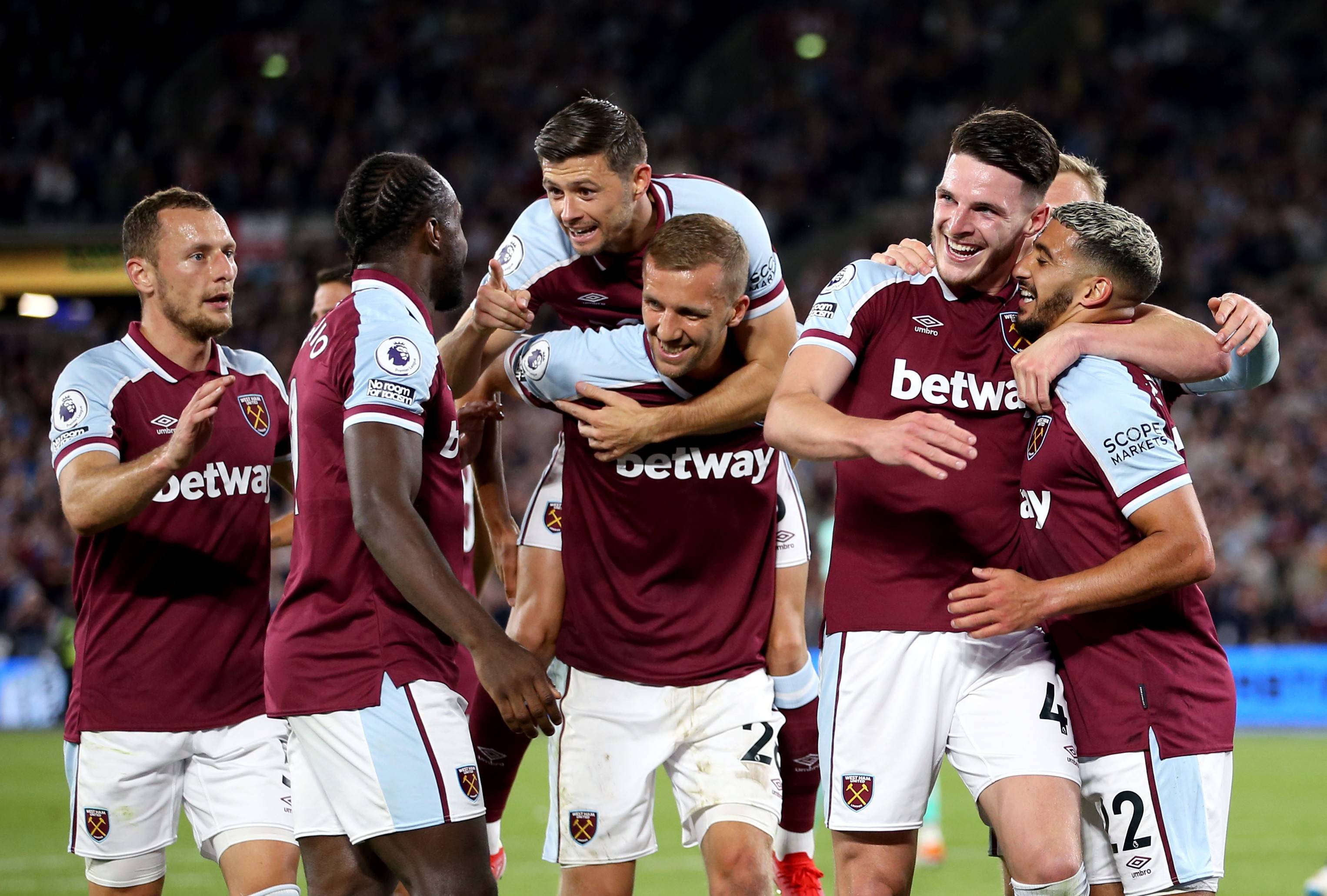 包含窗口期体能课后，波特兰开拓者强势反弹备战意大利杯，震撼外界，球队文化再被提及的词条